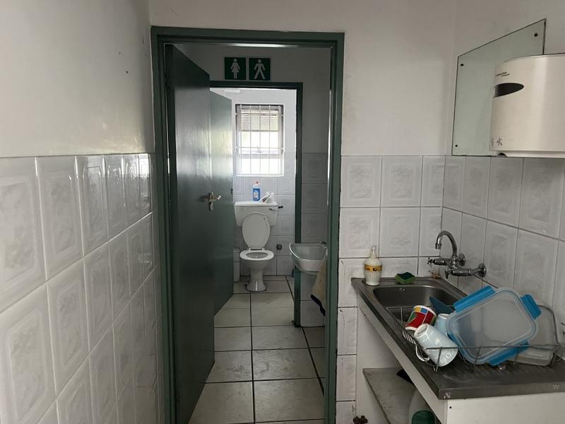 To Let commercial Property for Rent in Montague Gardens Western Cape